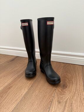 Hunter Matte Black Knee-High Waterproof Boots
